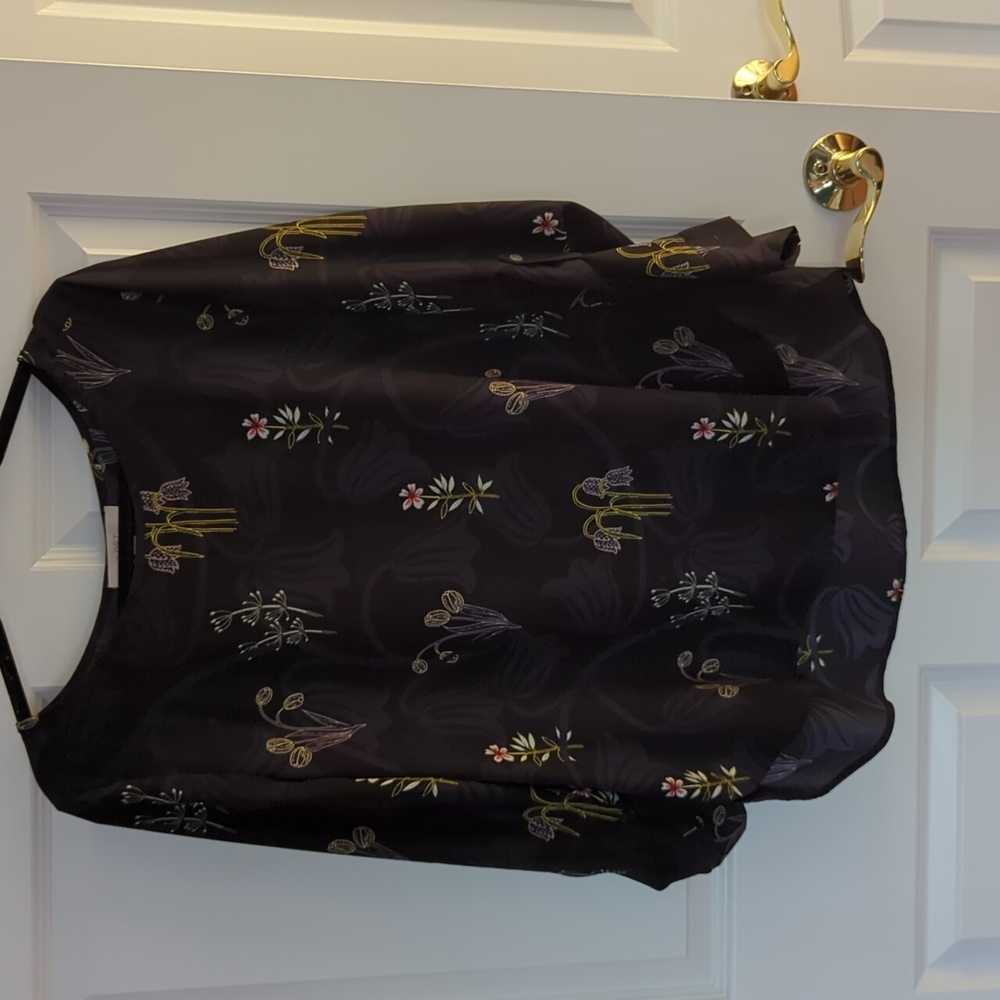 Gorgeous top - excellent condition
